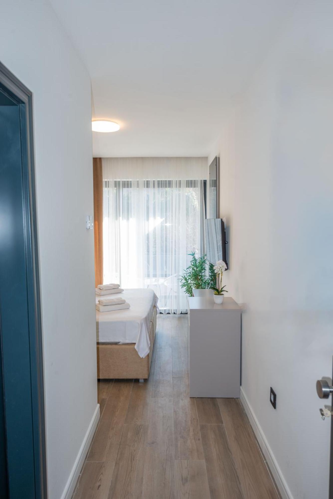 Botanica Boutique Hotel Ulcinj Exterior photo