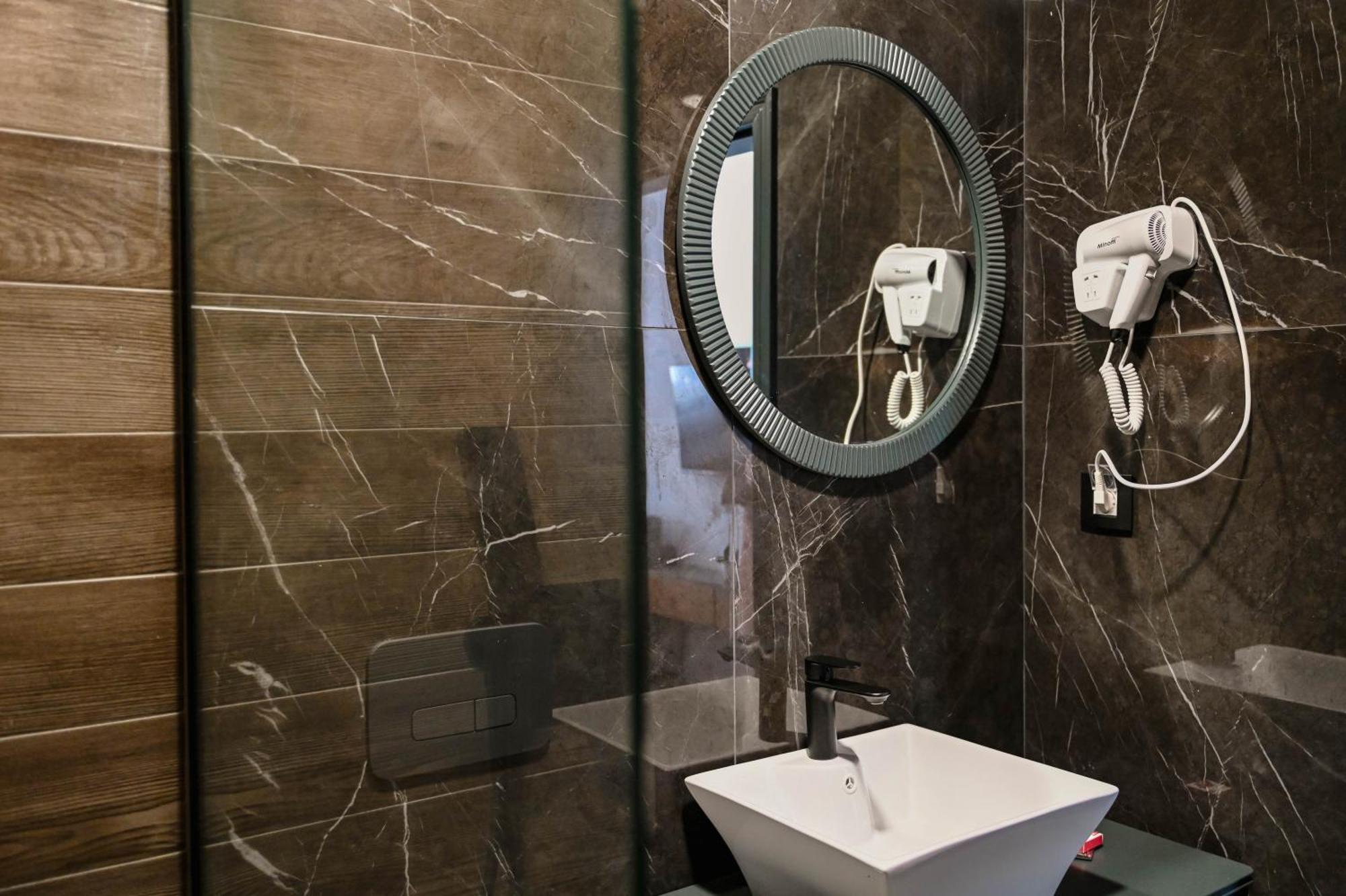 Botanica Boutique Hotel Ulcinj Exterior photo