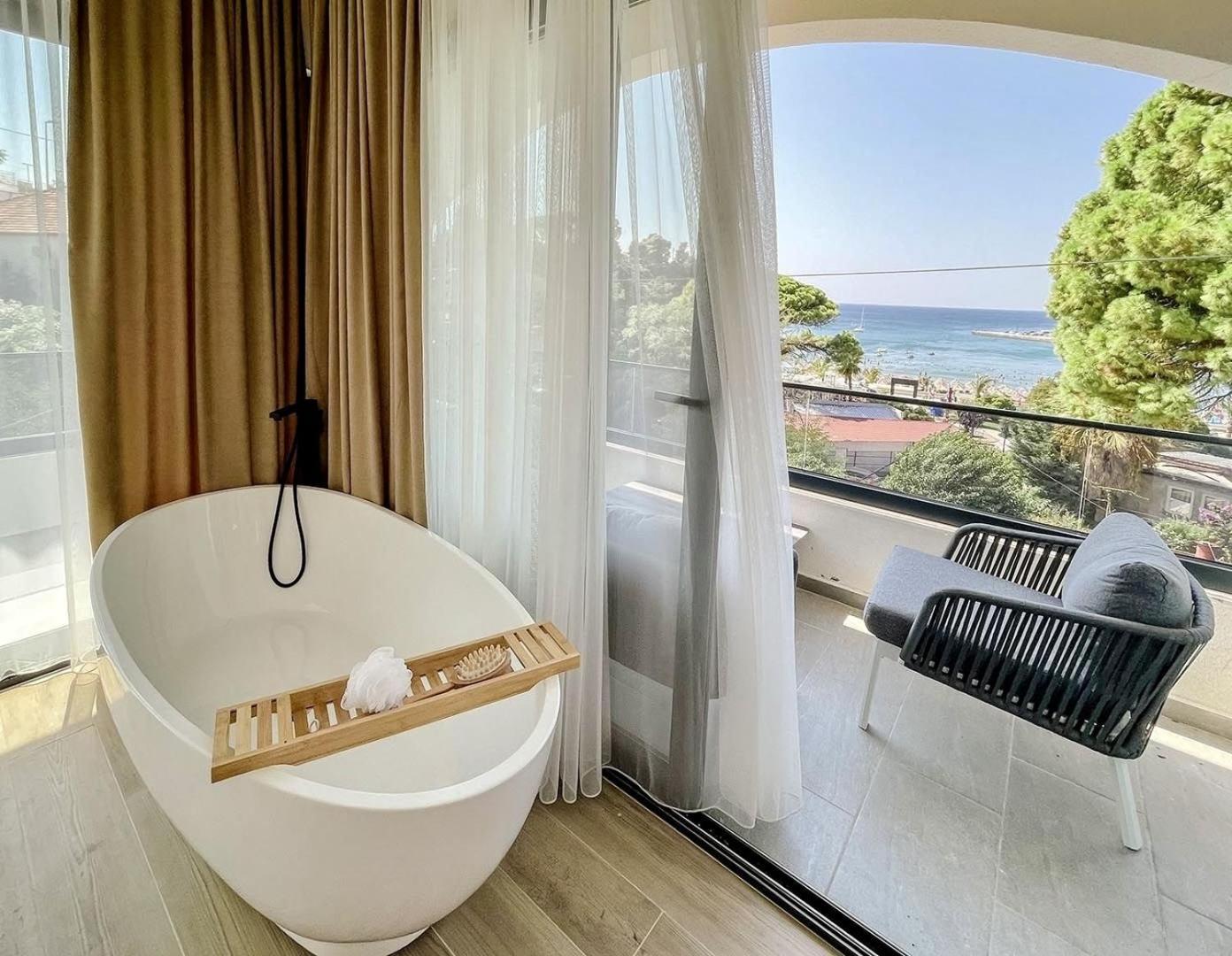 Botanica Boutique Hotel Ulcinj Exterior photo